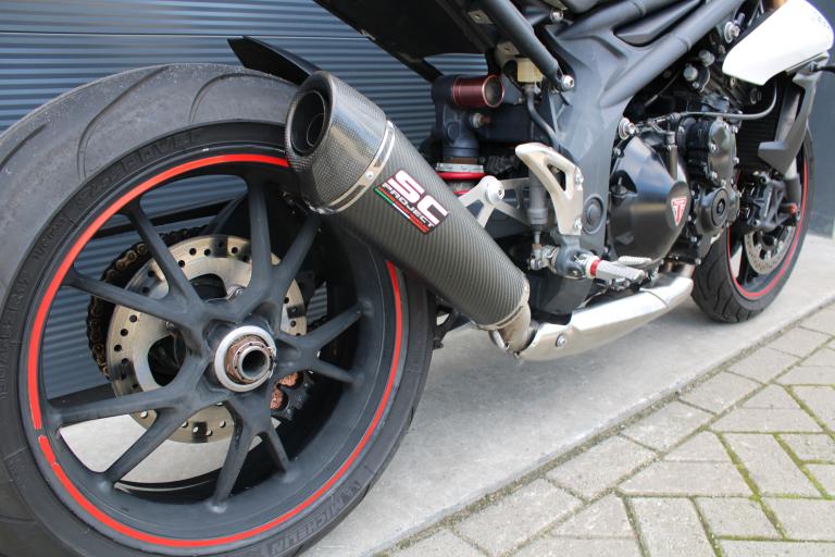 Triumph Speed triple 1050 - 2011 (7)