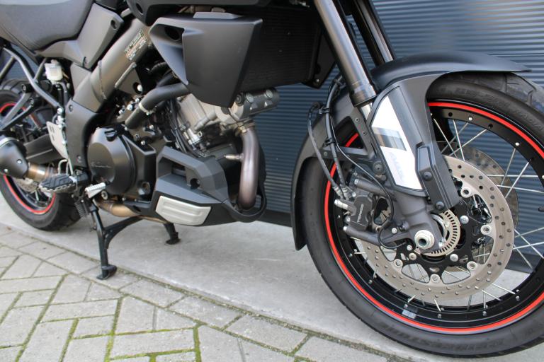 Suzuki DL 1000 - 2019 (9)