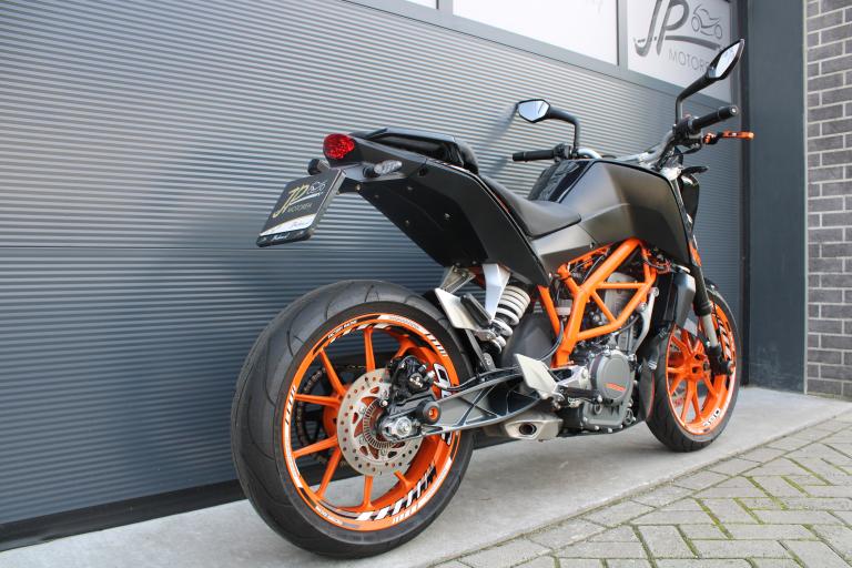 KTM 390 Duke ABS - 2015 (6)