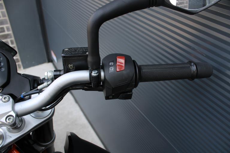 KTM 390 Duke ABS - 2015 (14)