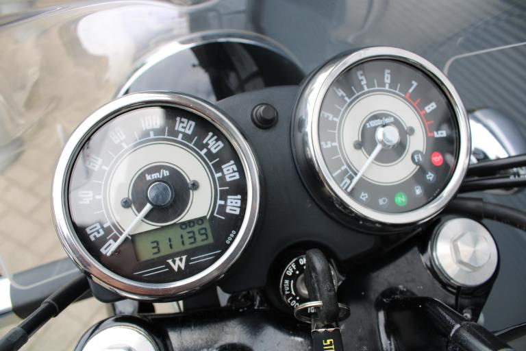 Kawasaki W 800 - 2014 (15)