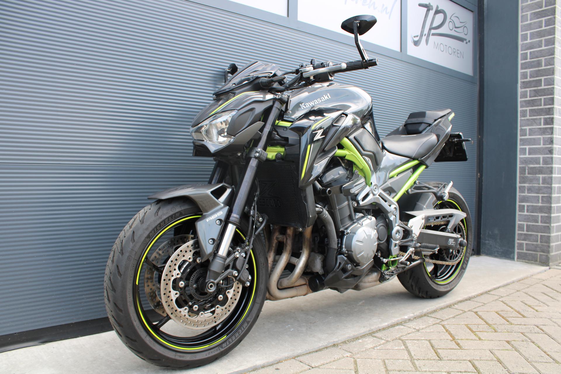 Kawasaki Z900 ABS - 2017 (1)