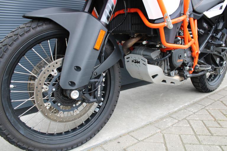 KTM 1090 Adventure R - 2018 (2)