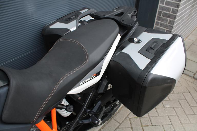 KTM 1090 Adventure R - 2018 (15)