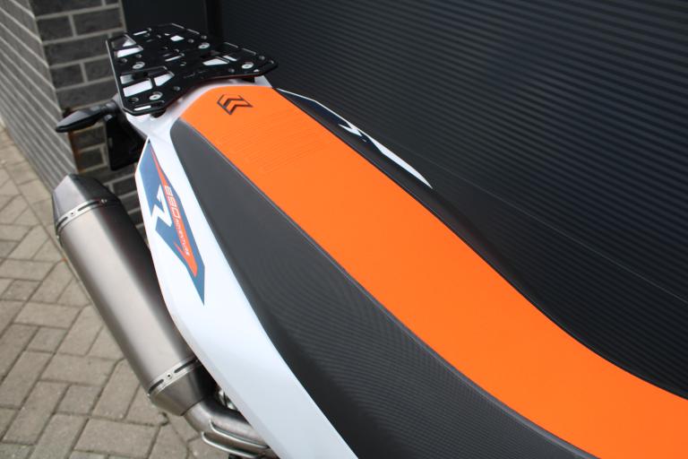 KTM 890 Adventure R - 2023 (16)