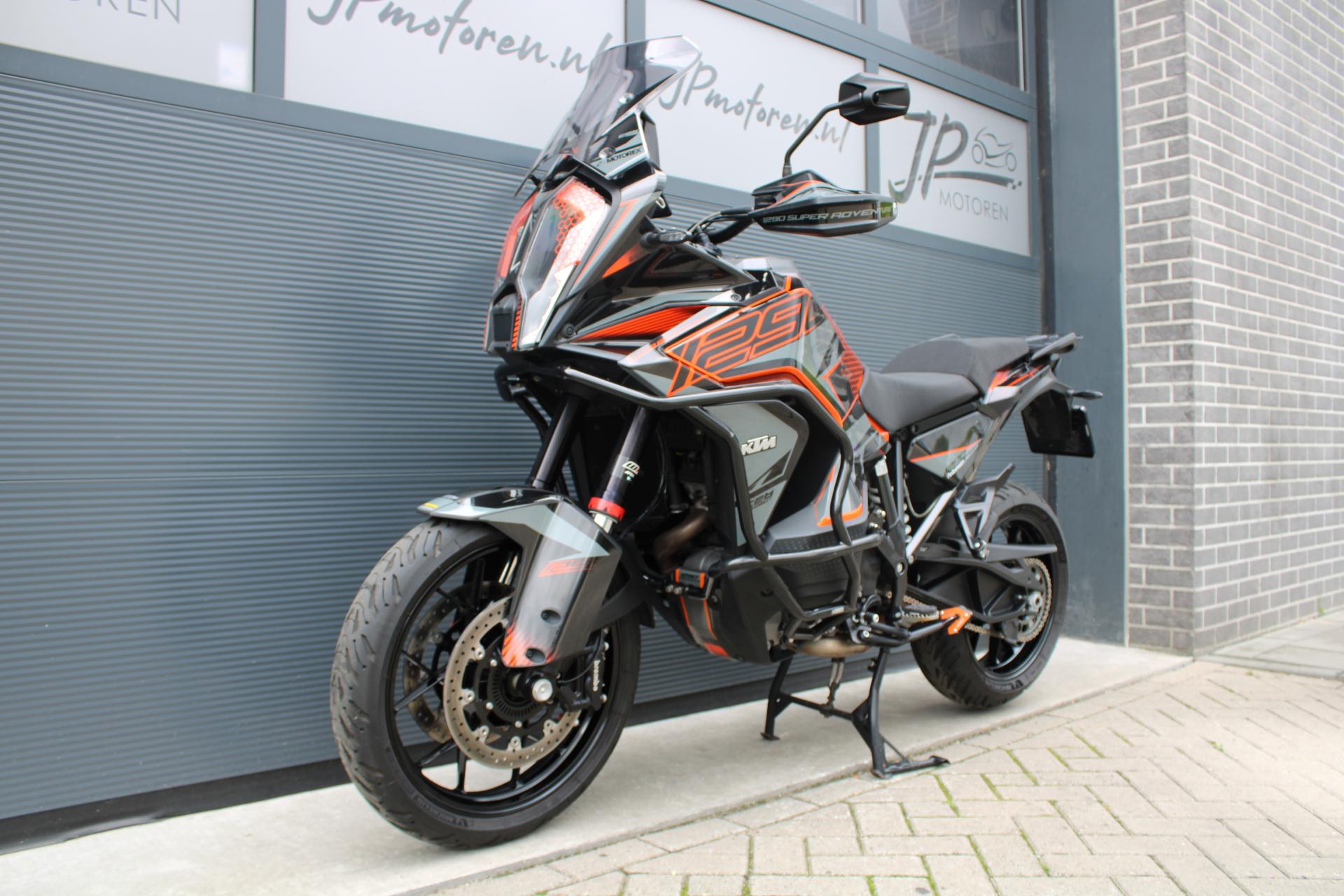 KTM 1290 Super adventure S - 2021 (1)