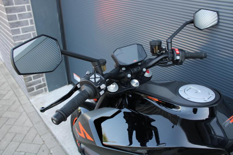 KTM 1290 Super duke R - 2017 (12)