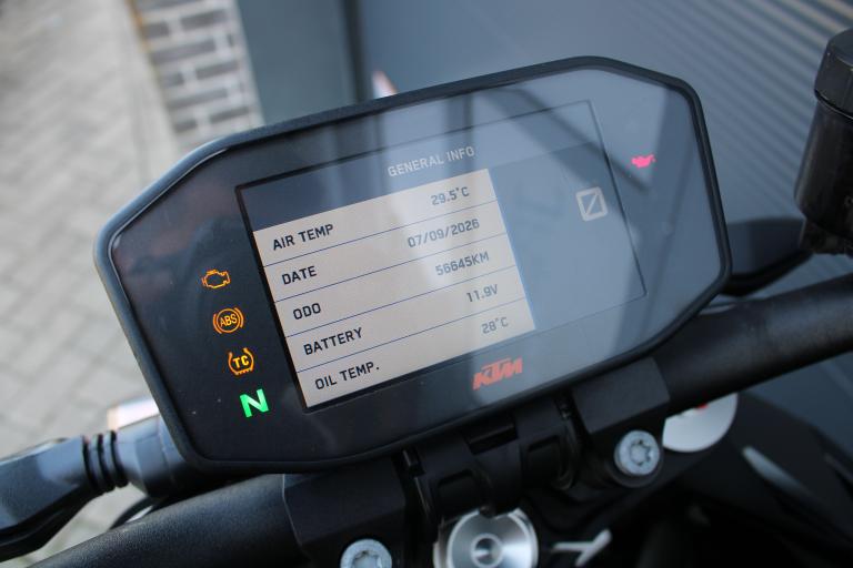 KTM 1290 Super duke R - 2017 (18)