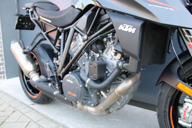 KTM 1290 Super duke R - 2017 (9)