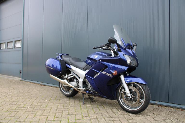 Yamaha FJR 1300 - 2006 (3)
