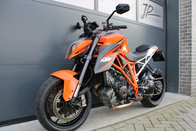 KTM 1290 Superduke R - 2015
