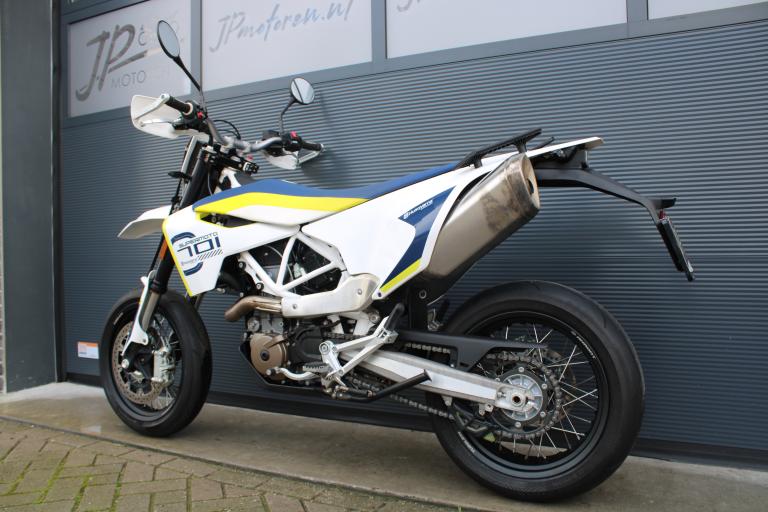 Husqvarna 701 Supermoto - 2019 (3)